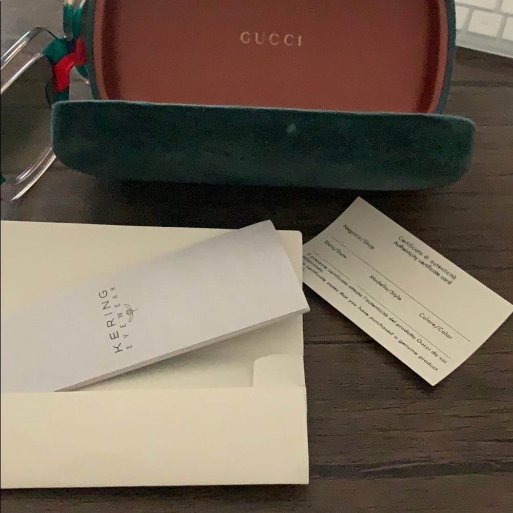 Gucci Sunglasses - Picture 8 of 10
